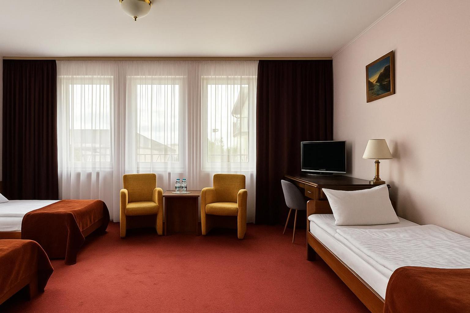 Hotel Metro Kłodzko Buitenkant foto