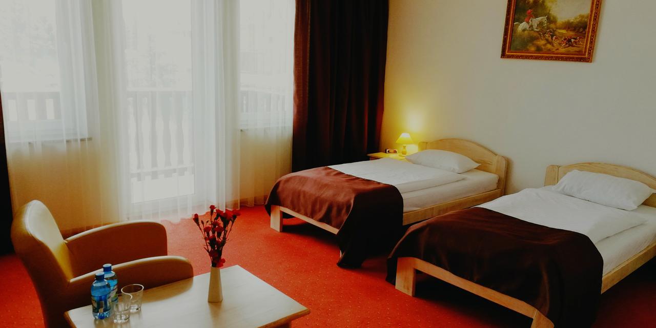 Hotel Metro Kłodzko Buitenkant foto